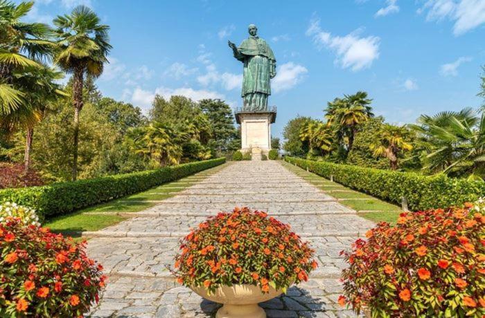 Casa Anna - Parco Hermitage Porto Valtravaglia Eksteriør bilde