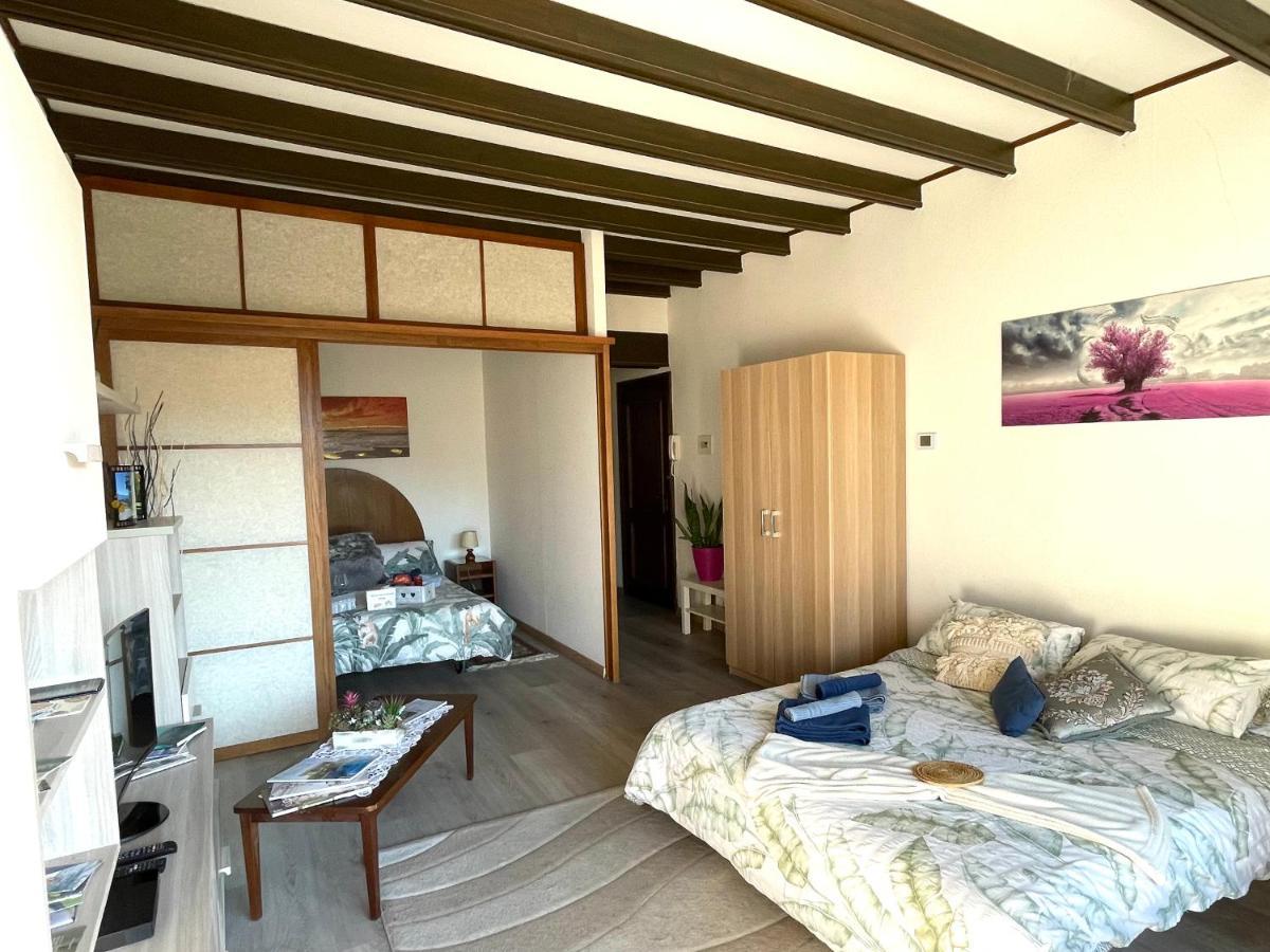 Casa Anna - Parco Hermitage Porto Valtravaglia Eksteriør bilde